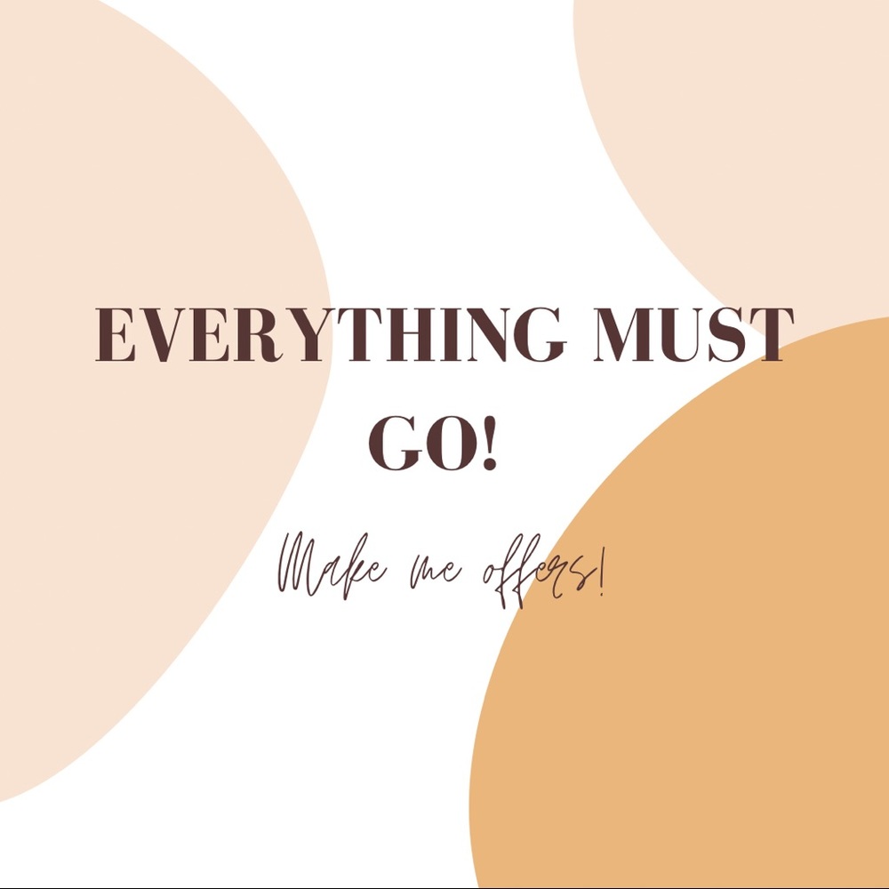 CLOSET CLEAN OUT!! Spring cleaning!! Make me reasonable offers. Bundle & Save!!✨